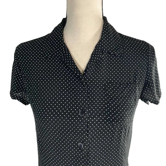 LIZ Claiborne Liz Sport Petite Women’s XS Black White Dot Button Down Blouse Top - Picture 2 of 7